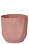 Pot de fleurs rose elho